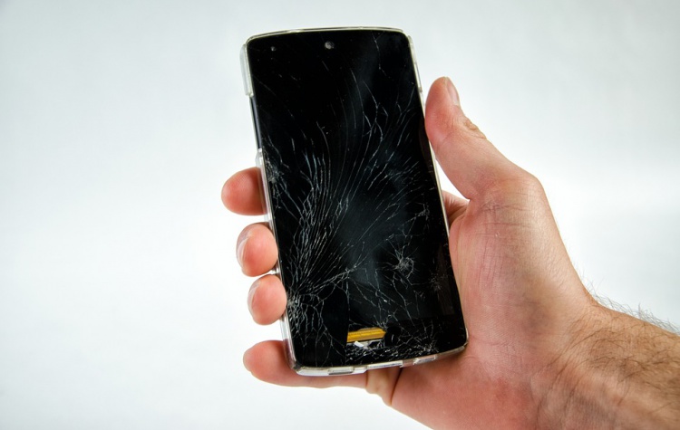 Telefonunuz Tüm Risklere karşı Bizimle Güvende